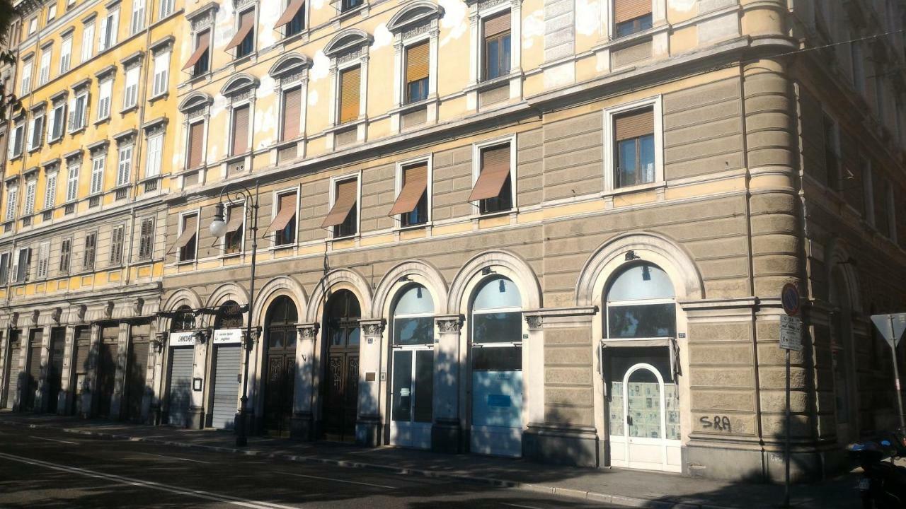 Golden Rooms Bed & Breakfast Trieste Luaran gambar